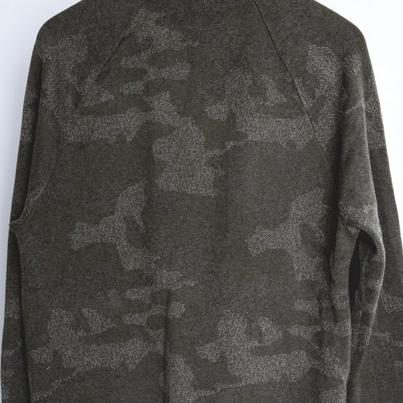 Banana Republic Sweater - Picture 4 of 5